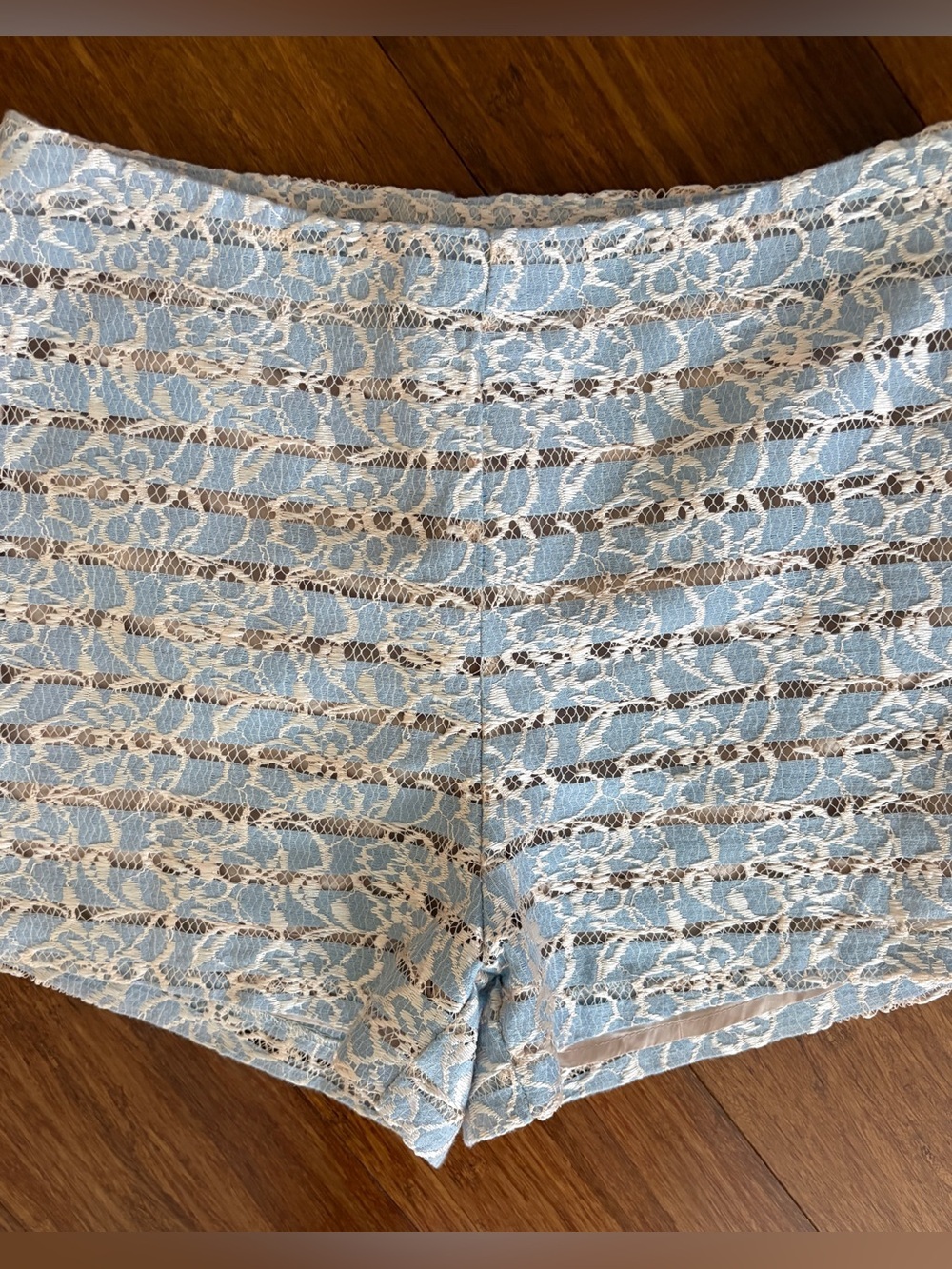 Lush Shorts Dressy Lt Blue Cream Floral Lace Sheer Stripes Cutout Side Zip SZ S - Picture 2 of 6